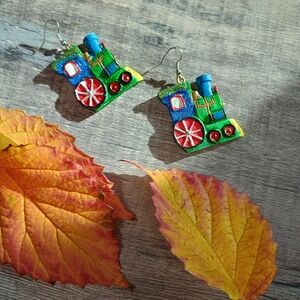 VTG handmade resin choo-choo train dangle Christmas earrings, librarian core